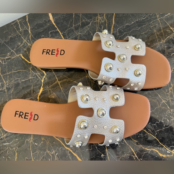 Fred Metallic Champagne mules in Hermes style. Very comfy and gorgeous - Picture 2 of 8